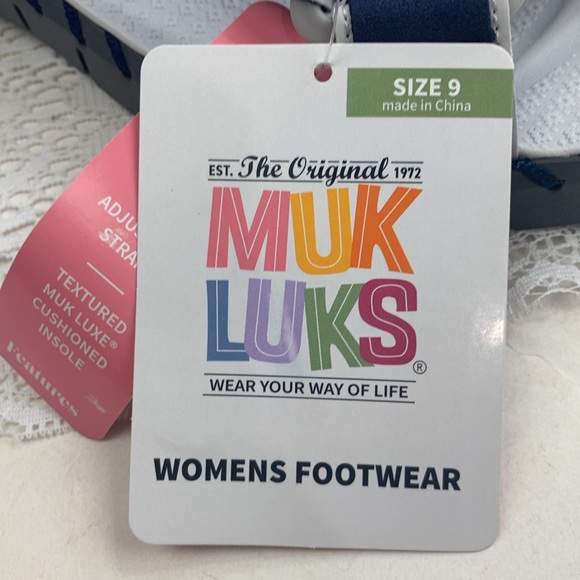 Muk luks Azzurite Sandals Sz 9 New NWT Navy blue Gray Light cushioned Non skid - Picture 8 of 13